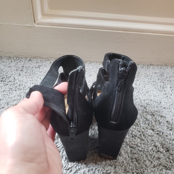 Melrose and Market "Rory" Strappy Block Heel Sandal - Black size 8.5 - Picture 8 of 9